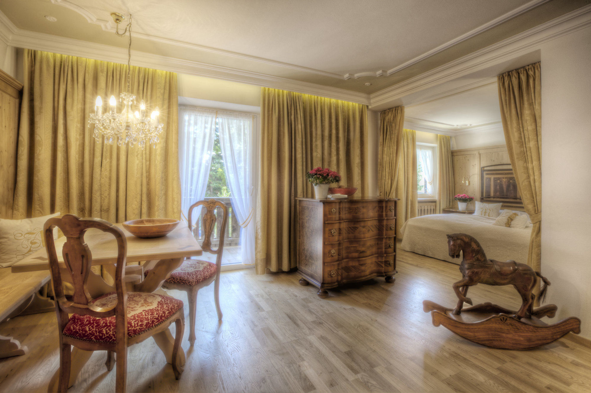 Hotel La Perla: The Leading Hotels Of The World Corvara In Badia Værelse billede